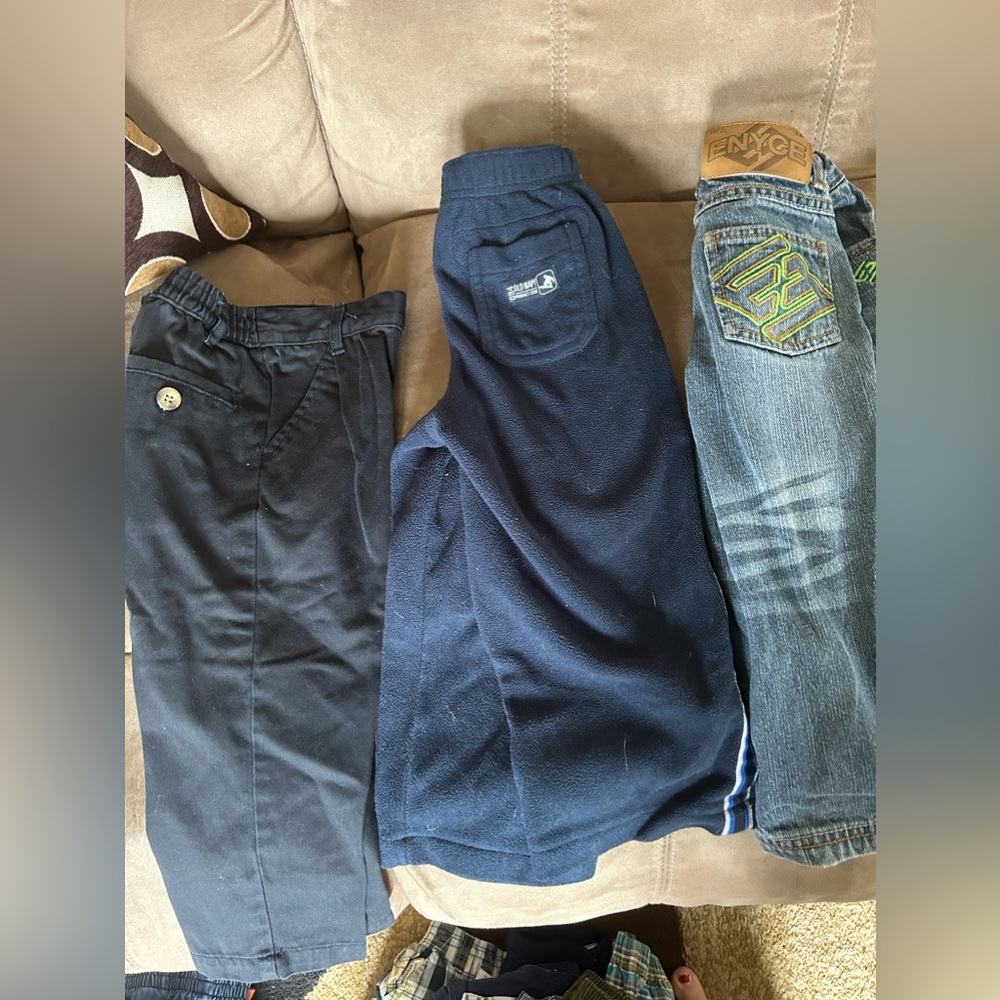 Boys 2T lot - Picture 2 of 7